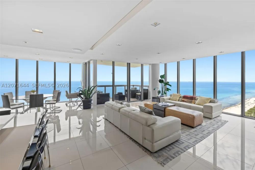 6899 Collins Ave 2708