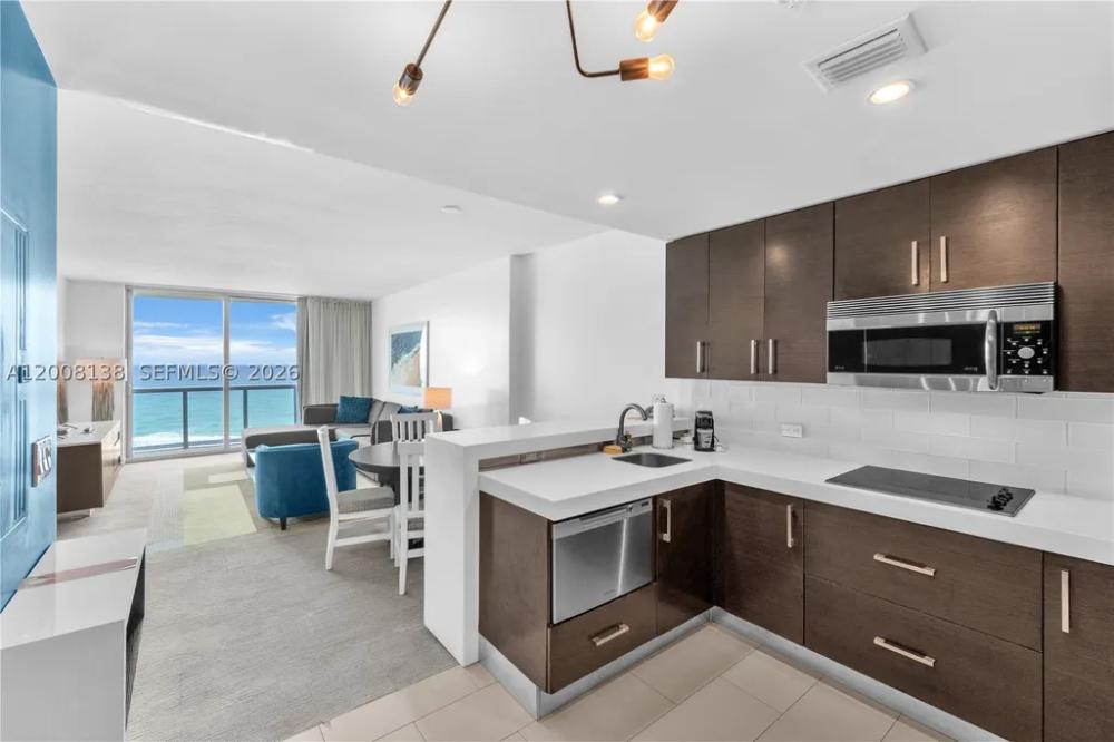 17315 Collins 801 A&B